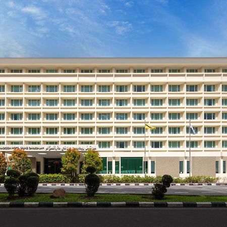 Radisson Hotel Brunei Darussalam Бандар-Сери-Бегаван Экстерьер фото